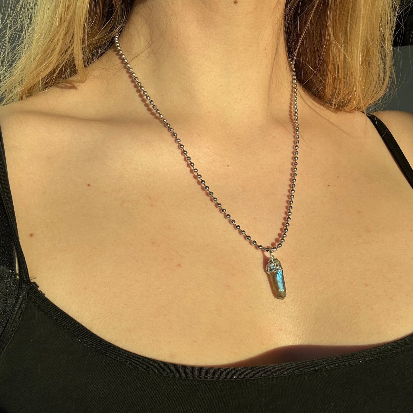 LABRADORITE PENDANT WITH CHAIN - 3