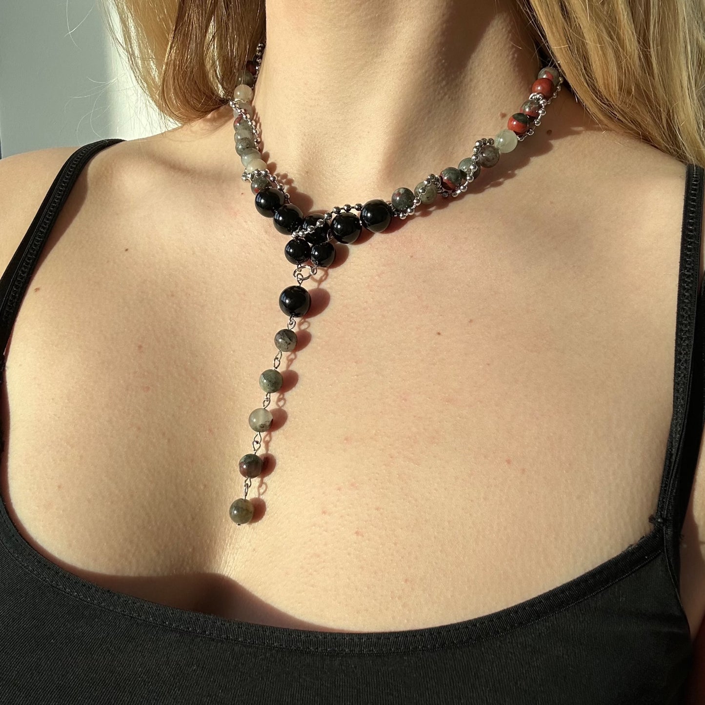 ONYX + BLOODSTONE JASPER SILVER CHAIN SPINE NECKLACE