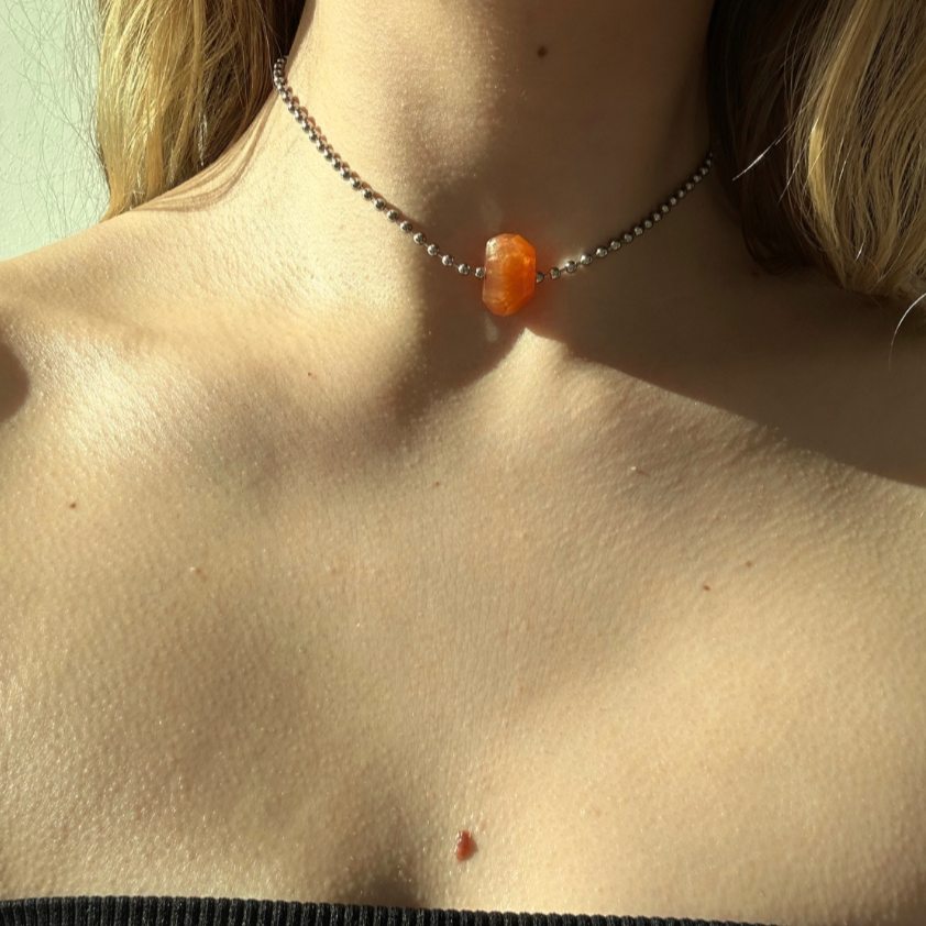 CARNELIAN SILVER CHAIN NECKLACE