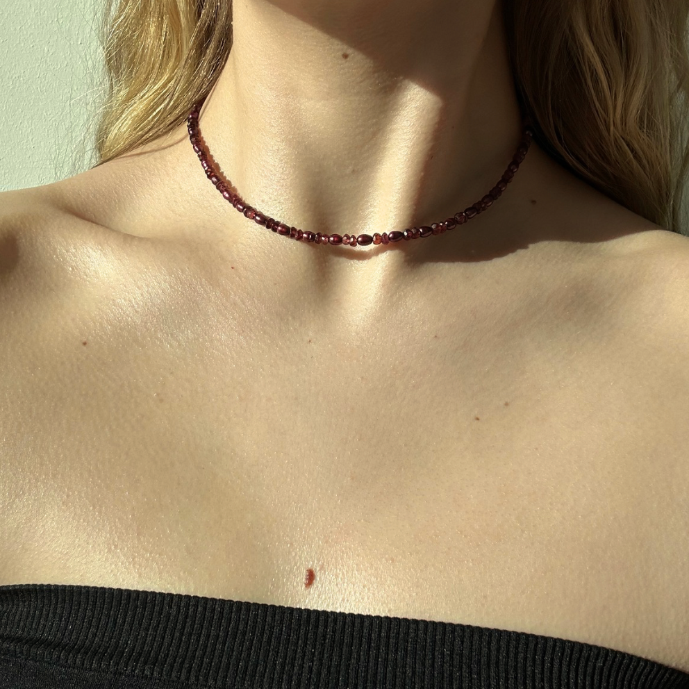 GARNET PEARL CHOKER