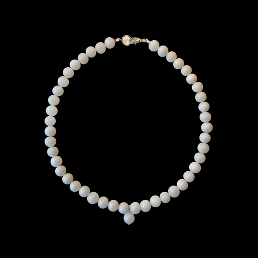 WHITE JADE NECKLACE